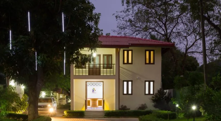 Hotel Chenra - Image 1