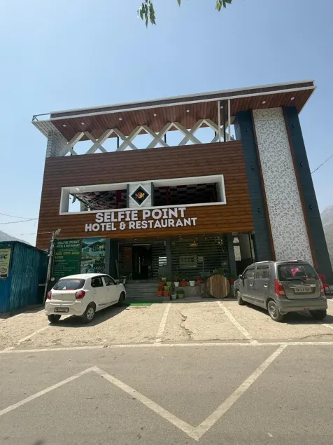 Selfie Point Hotel & Restaurant Cafe - Image 1