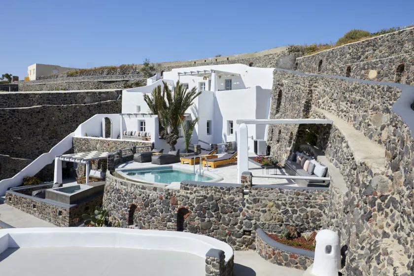 El Verano Suites - Image 1