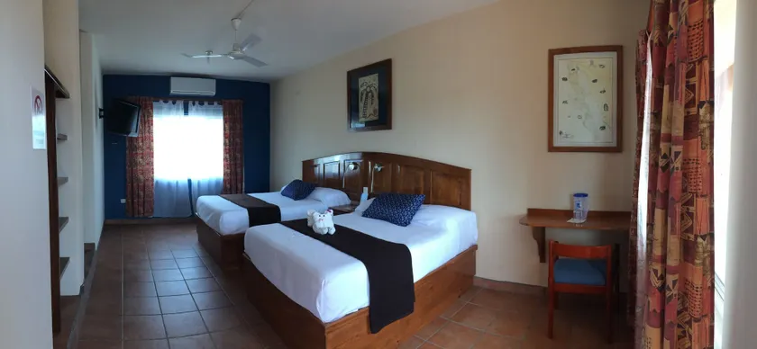 Hotel Angra - Image 1