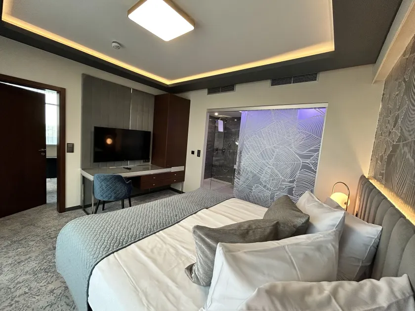 Tisia Hotel & Spa - Image 1