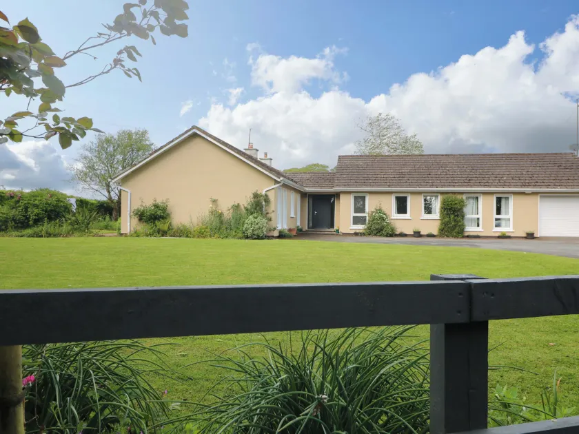Beech lodge - Image 1