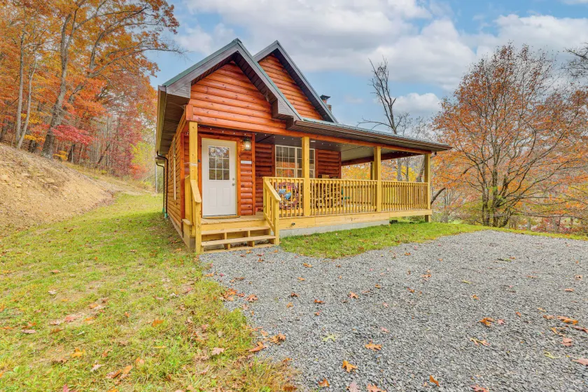Near Greenbrier River! Mtn-view Cabin w/ Fire Pit - Image 1
