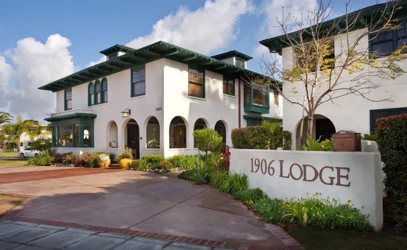 1906 Lodge - Image 1