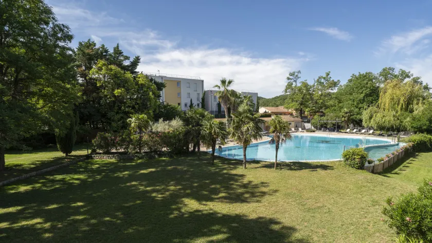 Logis Hotel Restaurant SPA Les Oliviers - Image 1