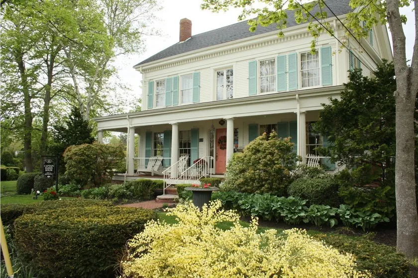 Captain Farris House - Image 1