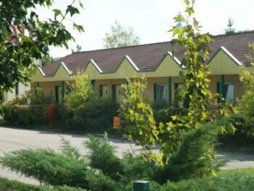 Logis Hotel des Portes de Meuse - Image 1