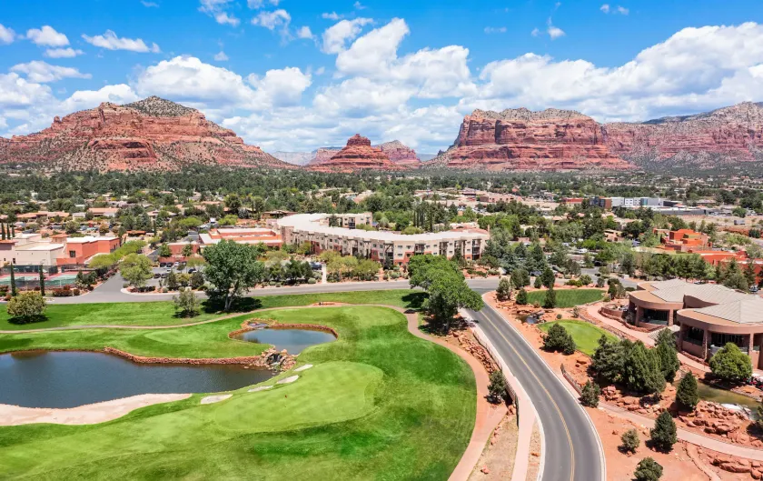 Hilton Sedona Resort at Bell Rock - Image 1