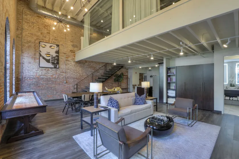 Studio 154 Hotel - Image 1