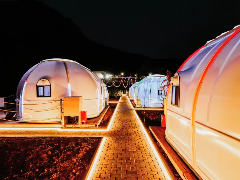 Magas Bubble Houses - Image 1