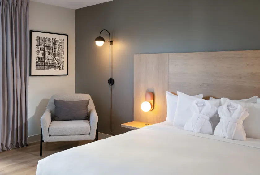 Norwood Hotel - Image 1