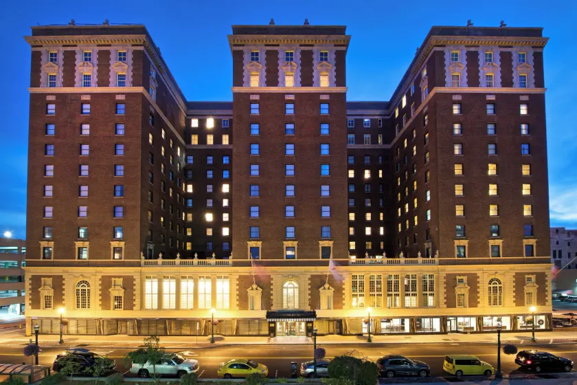 Marriott Syracuse Downtown - Image 1