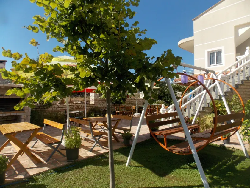 Hotel Chris - Image 1