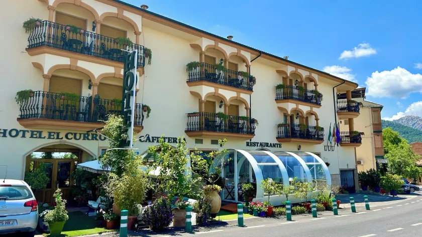 Hotel El Curro - Image 1