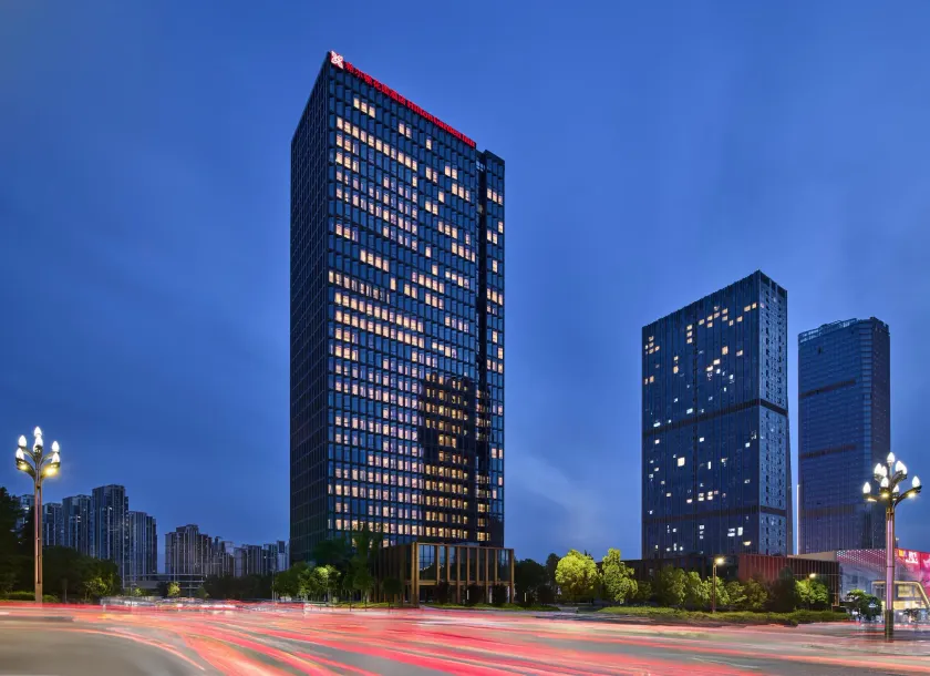 Hilton Garden Inn Chongqing Yubei Central Park - Image 1