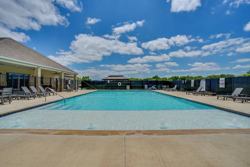 2 Mi to Dtwn Crowley! 3-unit Rental - Image 1