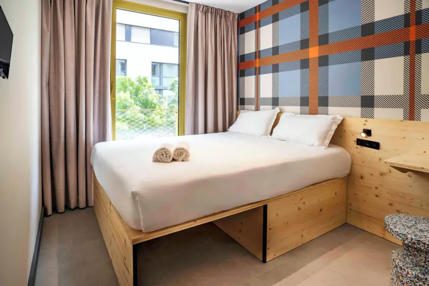easyHotel Marseille Euromed - Image 1