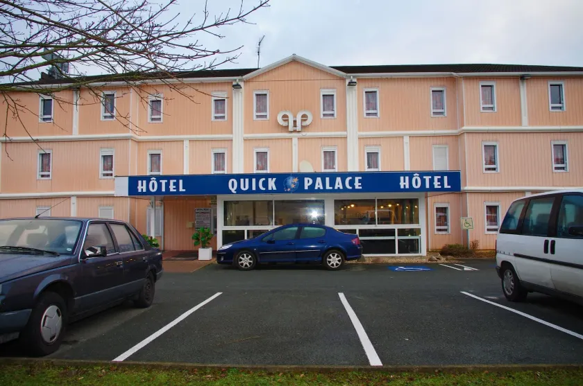Quick Palace Poitiers - Image 1