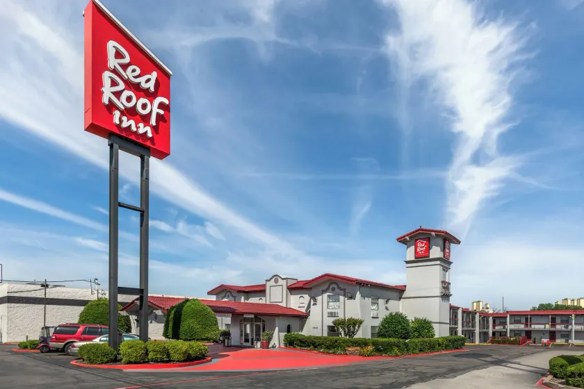 Red Roof Inn North Dallas - Park Central - Image 1