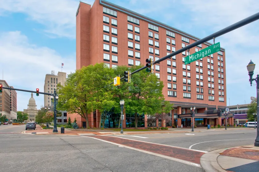 DoubleTree by Hilton Lansing - Image 1
