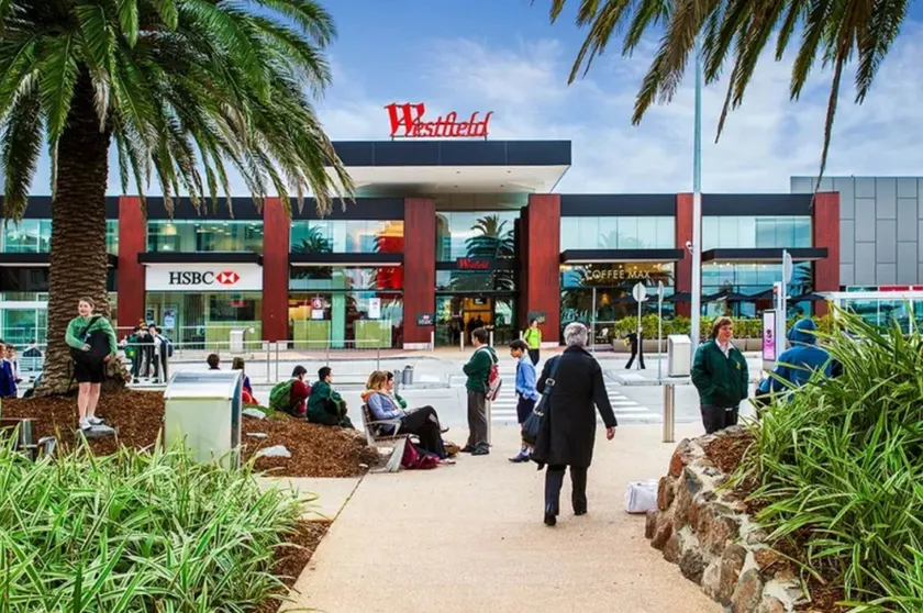 Doncaster Westfield Home Stay - Image 1
