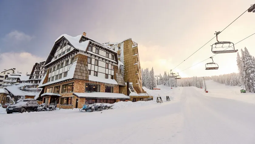 Grey Family Hotel - Image 1