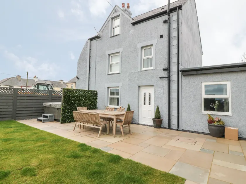 Fishermans Cottage - Image 1