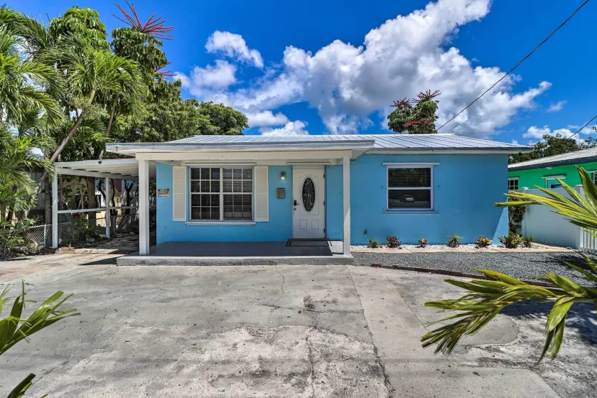 Cozy Key West Beach Cottage: Walk to Beaches! - Image 1