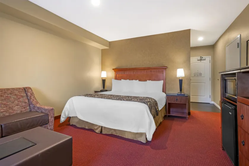 Best Western Plus Canyon Pines - Image 1