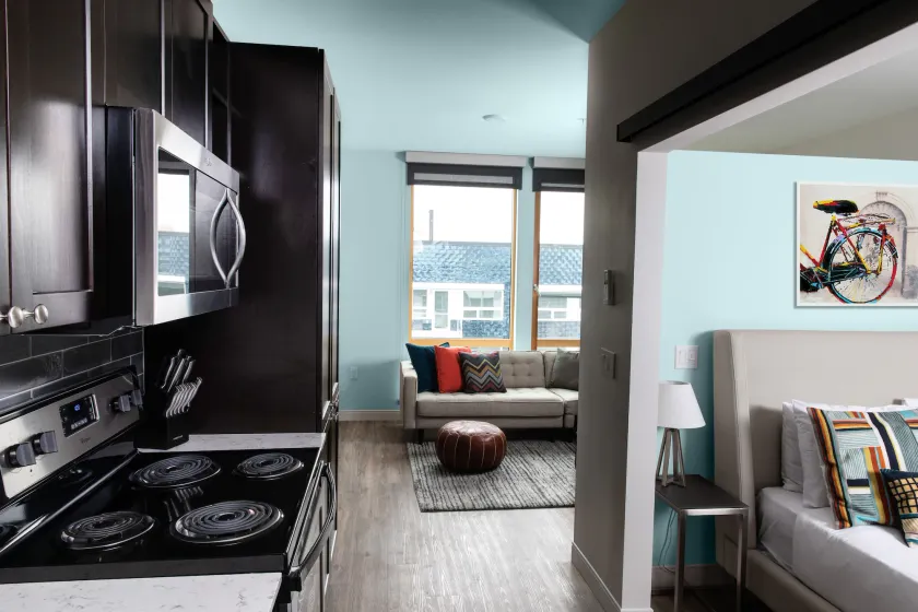 Domicile Suites at Cove - Image 1
