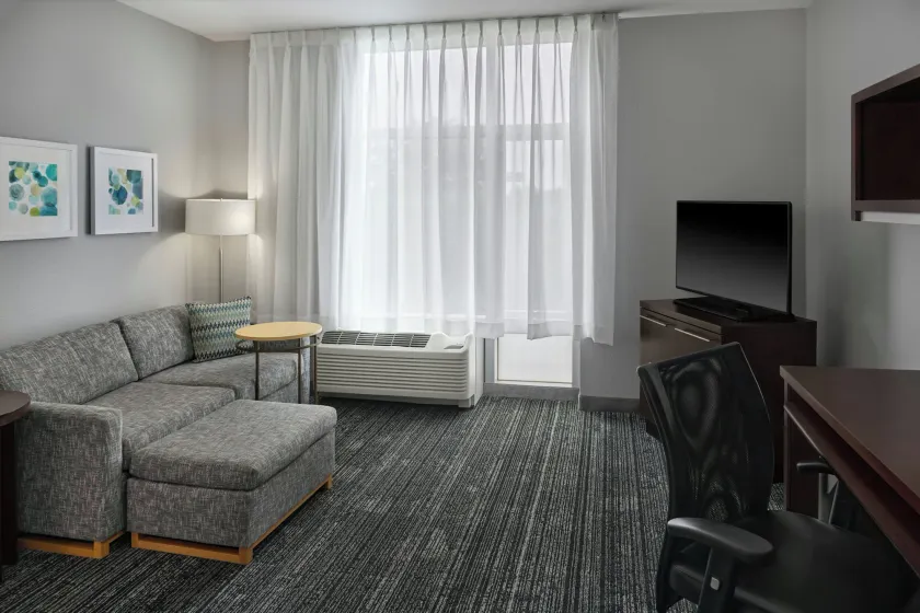 TownePlace Suites by Marriott Springfield - Image 1