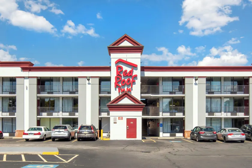Red Roof Inn Hampton Coliseum - Image 1