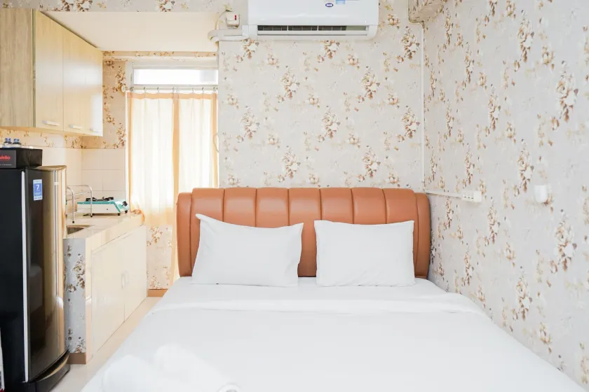 Homey Studio Apartment at Green Palm Residence By Travelio - Image 1
