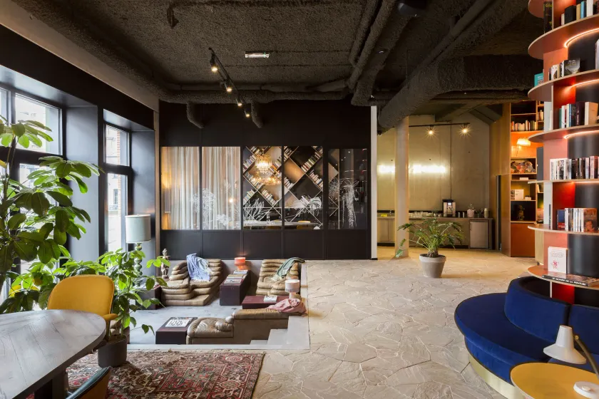 YUST Antwerp - Image 1