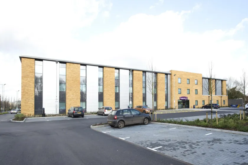 Premier Inn London Uxbridge - Image 1