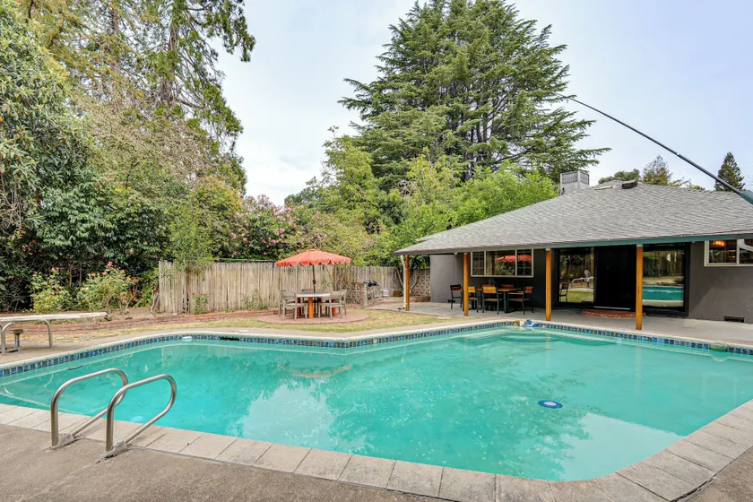 Sacramento Family Escape w/ Yard & Greenhouse! - Image 1