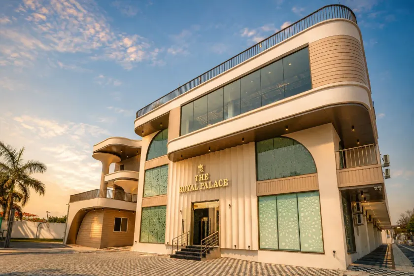 Travinities Hotel - The Royal Palace - Image 1