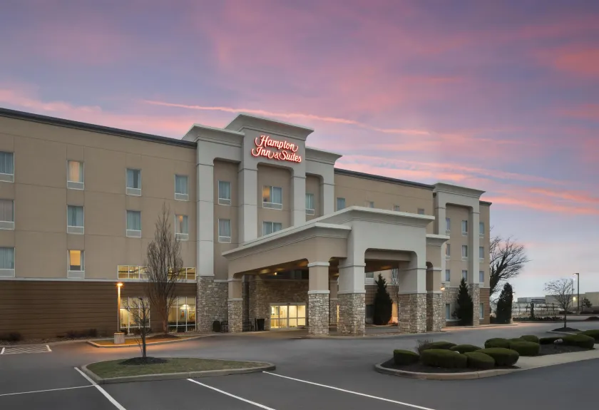 Hampton Inn & Suites Rochester/Henrietta - Image 1
