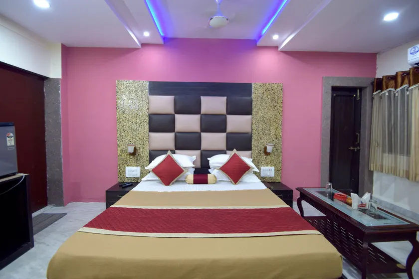 Menal Jungle Safari Resort - Image 1