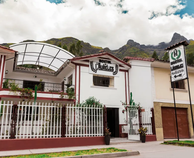 Hotel Los Laureles - Image 1