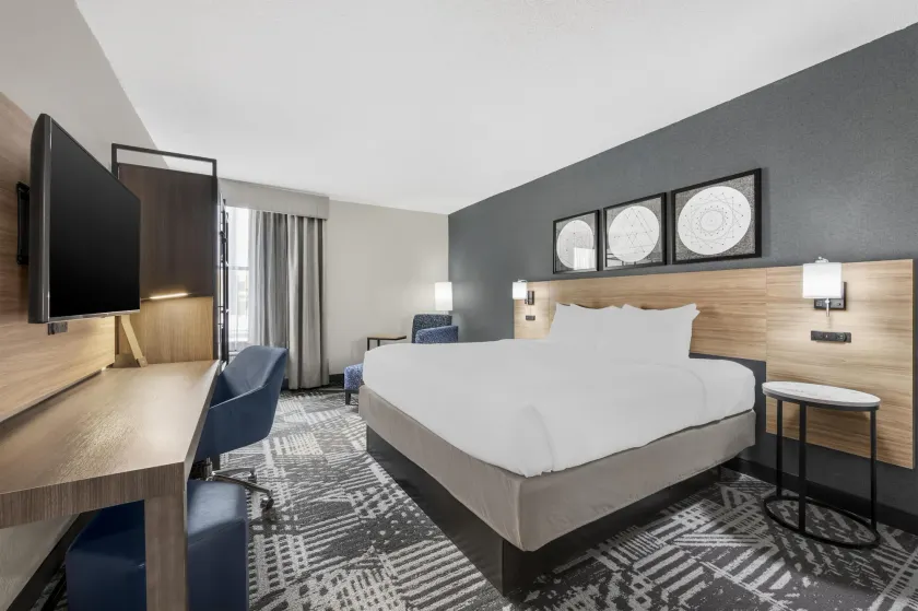 Best Western Plus Indianapolis NW Hotel - Image 1