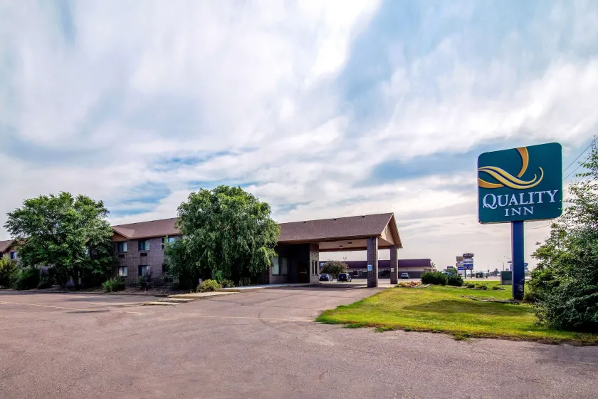 Quality Inn Aberdeen - Image 1