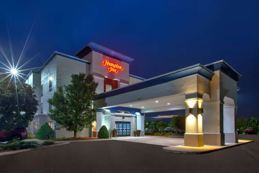 Hampton Inn Clarion - Image 1