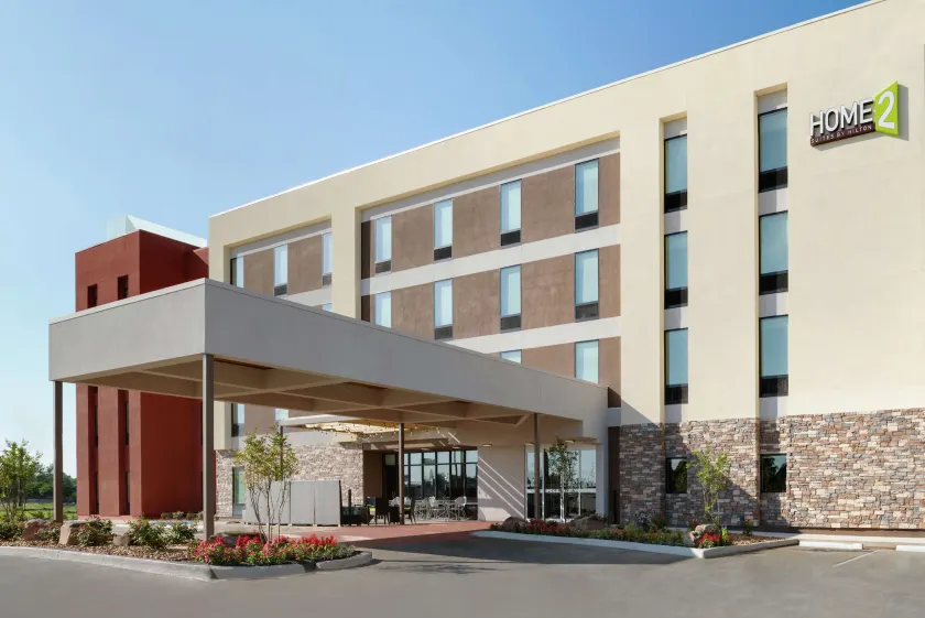 Home2 Suites by Hilton Alexandria - Image 1