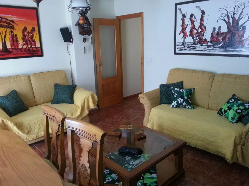 Agréable appartement entièrement équipé avec terrasse | Vue mer - Image 1