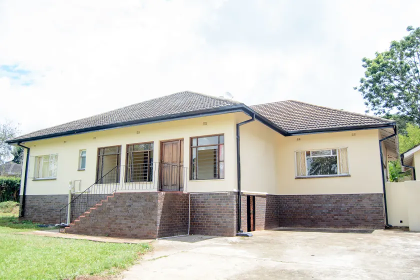 Royal Guest House - Image 1