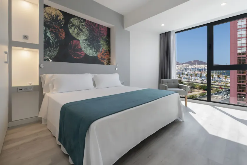 Occidental Las Palmas - Image 1