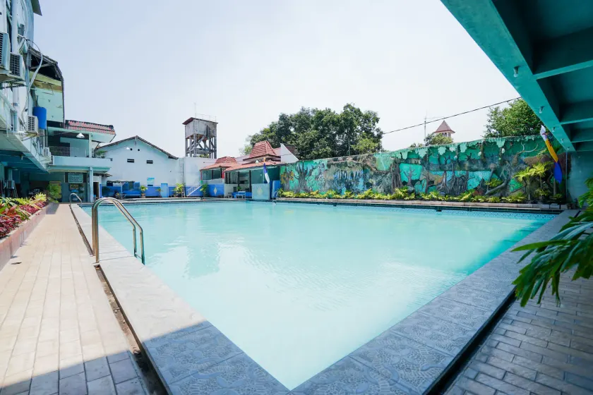RedDoorz at Hotel Tampiarto Probolinggo Jawa Timur - Image 1