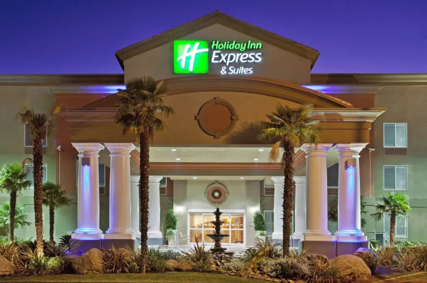 Holiday Inn Express Hotel & Suites Modesto-Salida by IHG - Image 1