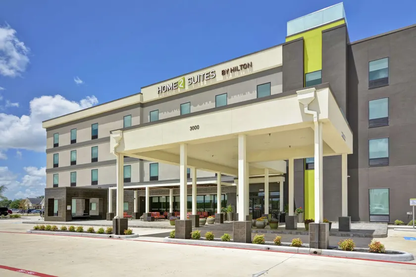 Home2 Suites by Hilton Texas City Houston - Image 1